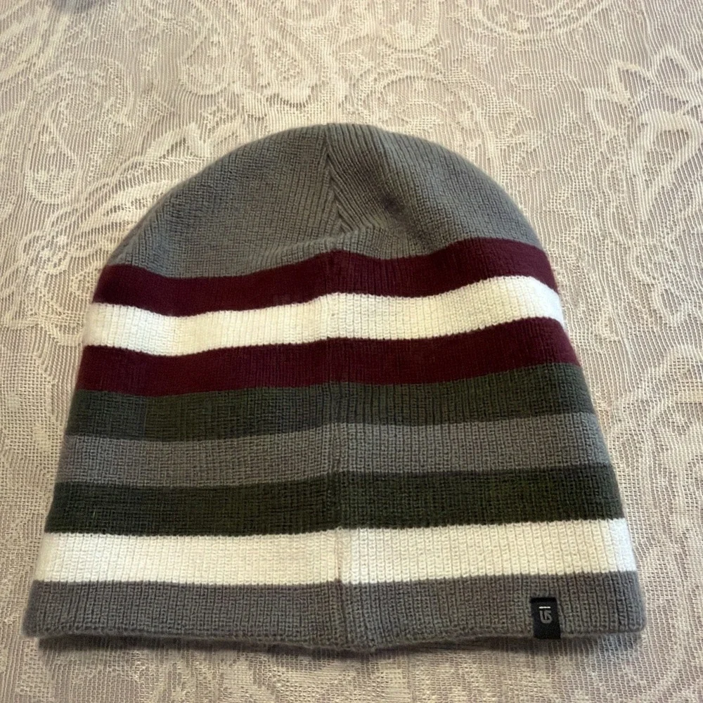 Burton snowboards Gray Burgundy Army Green White cuff slouch Beanie